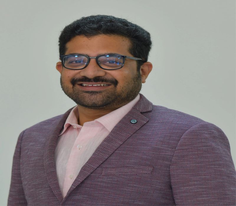 Dr. Srinidhi T