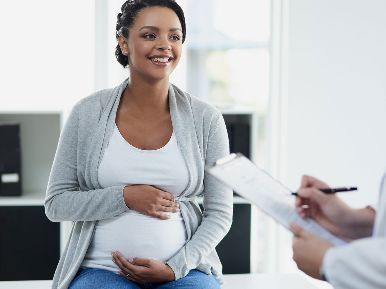 Tips for Managing Hormonal Changes During Pregnancy